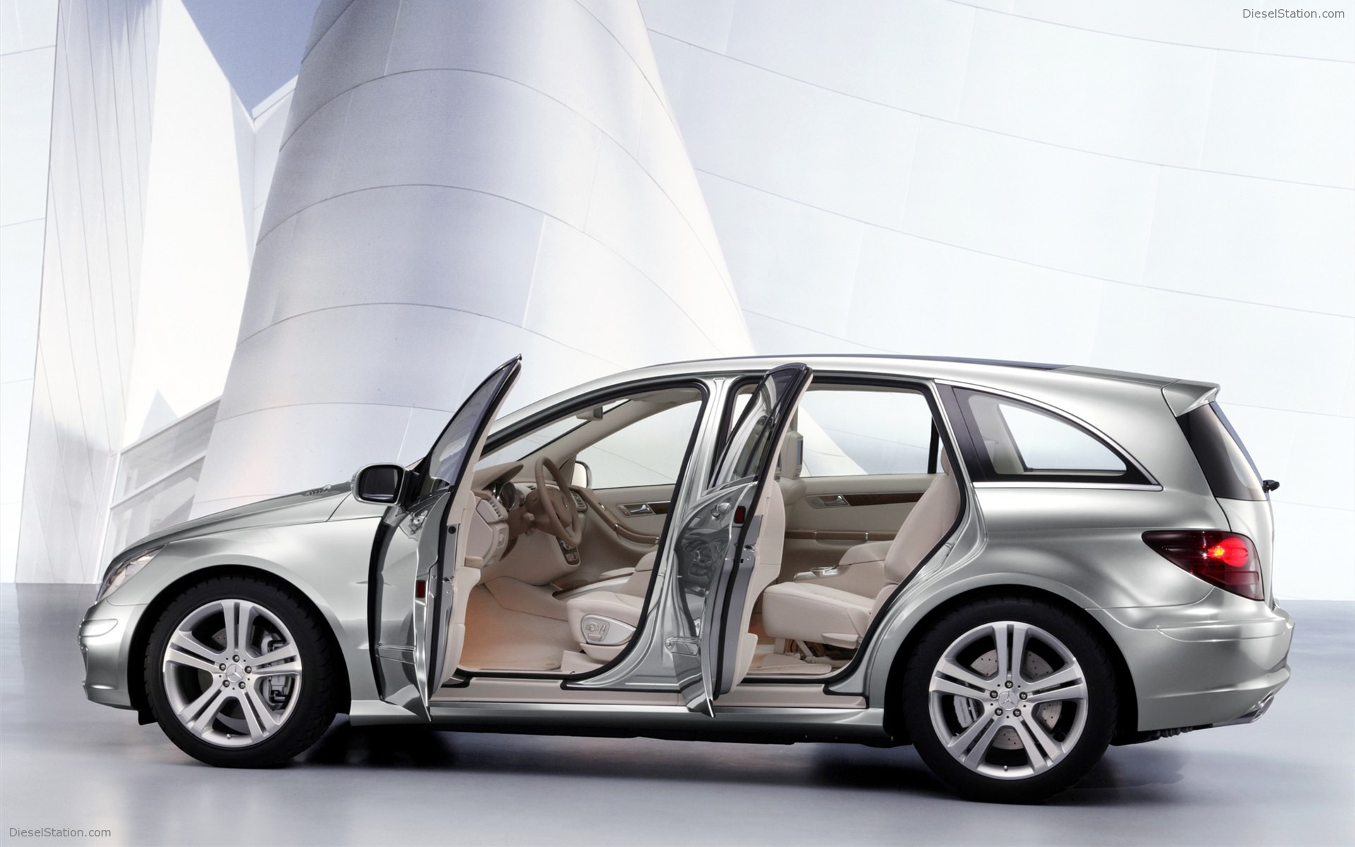 Mercedes Benz Vision B Sports Tourer 2004