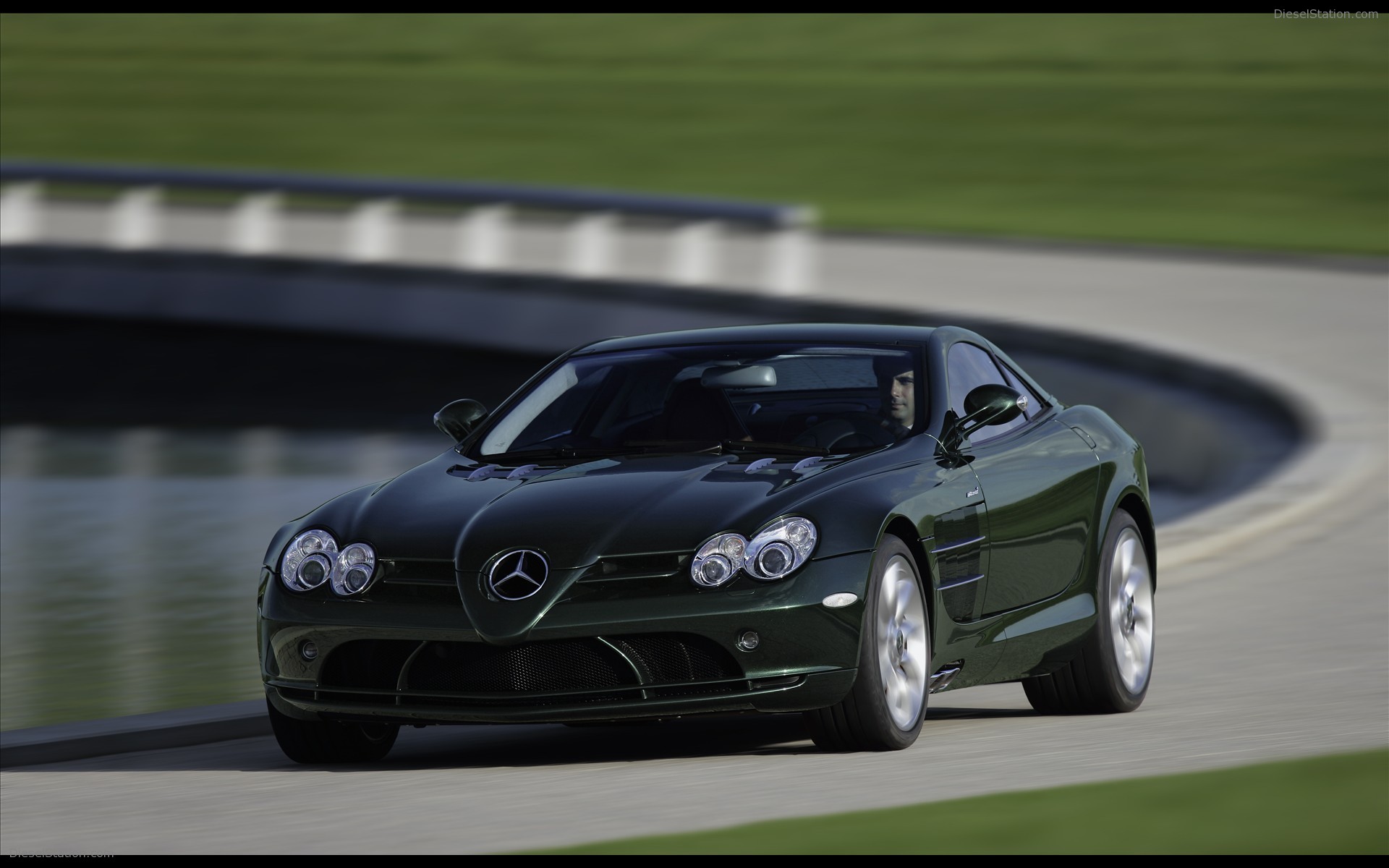 Mercedes-Benz & McLaren bringing SLR Supercars to an end Mercedes-Benz & McLaren bringing SLR Supercars to an end