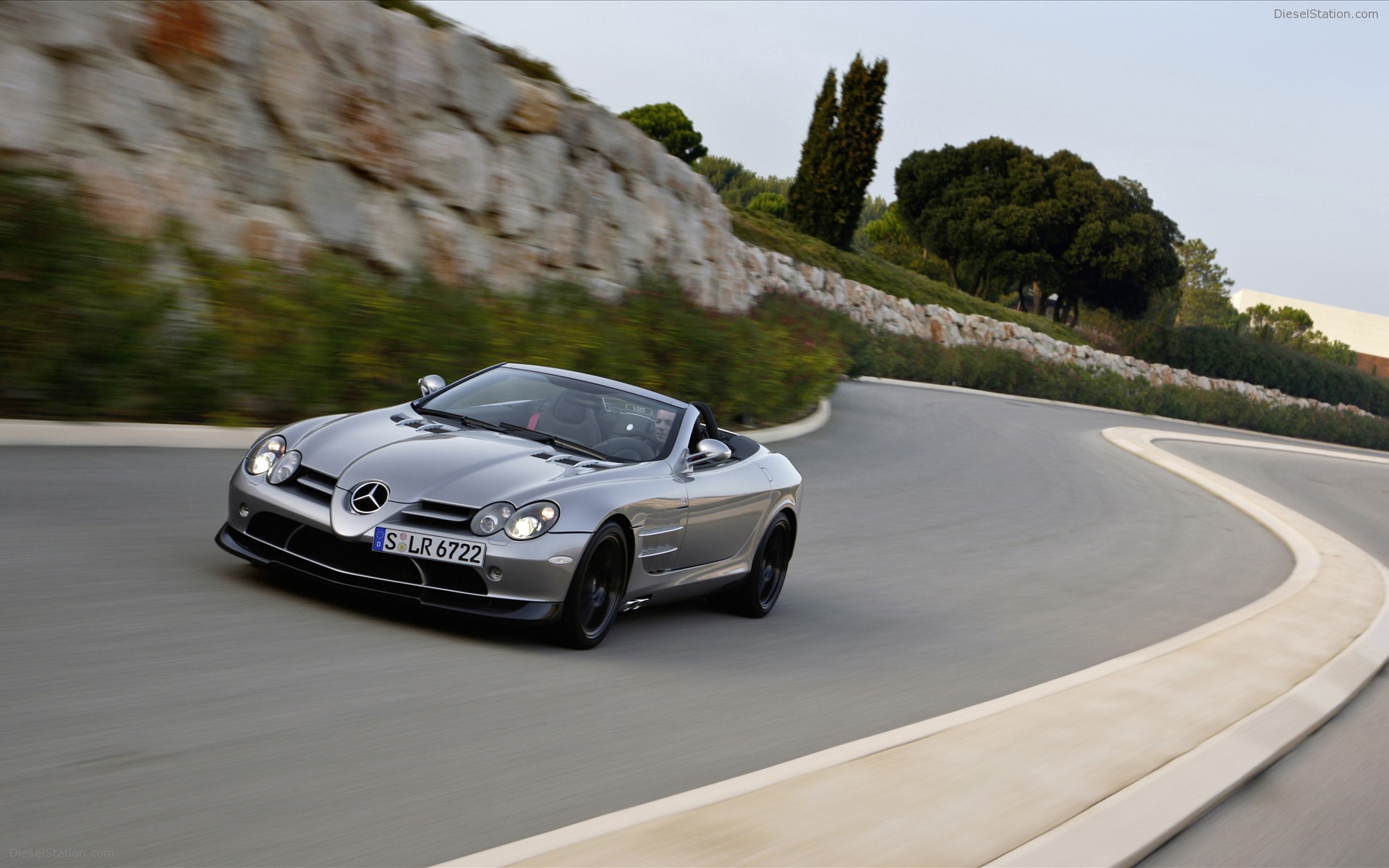 Mercedes-Benz & McLaren bringing SLR Supercars to an end Mercedes-Benz & McLaren bringing SLR Supercars to an end