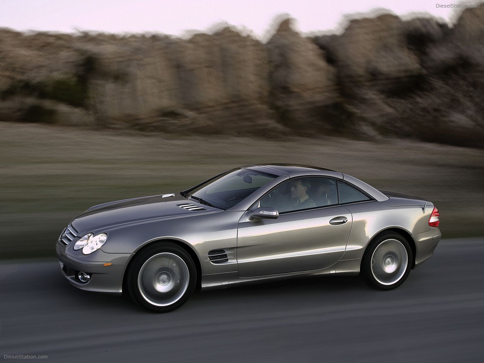 Mercedes Benz SL 550