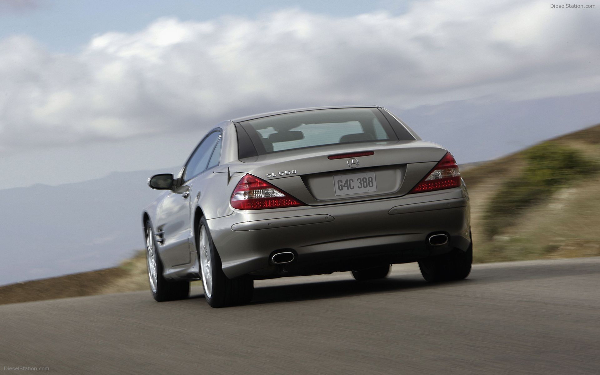 Mercedes Benz SL 550
