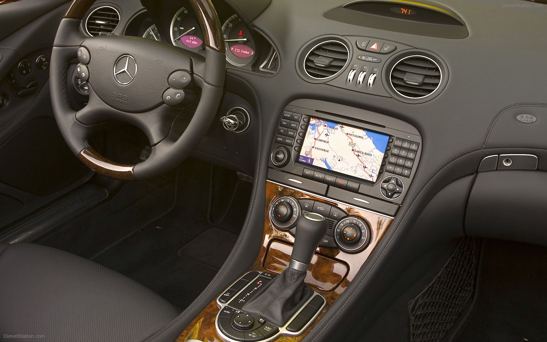 Mercedes Benz SL 550