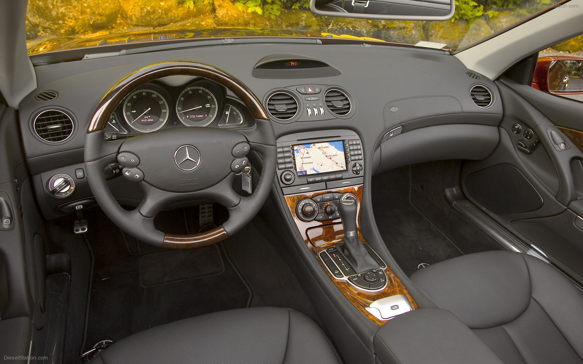 Mercedes Benz SL 550