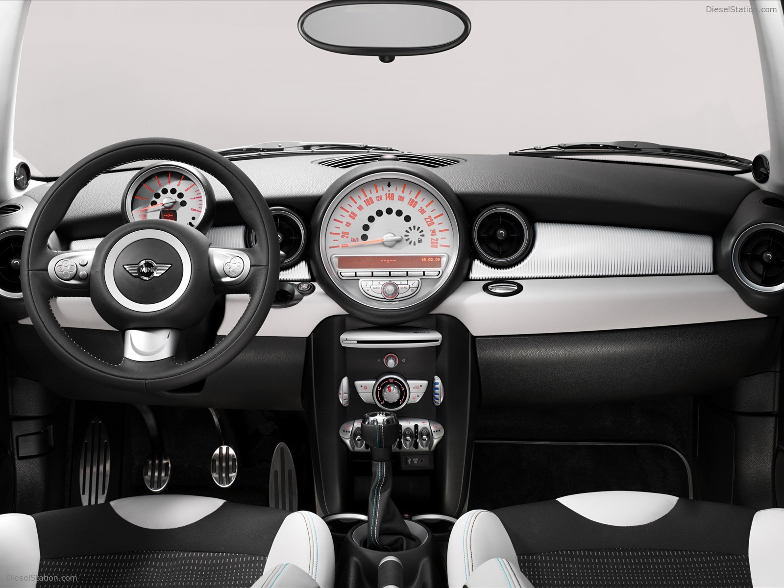 Mini 50 Camden Special Edition