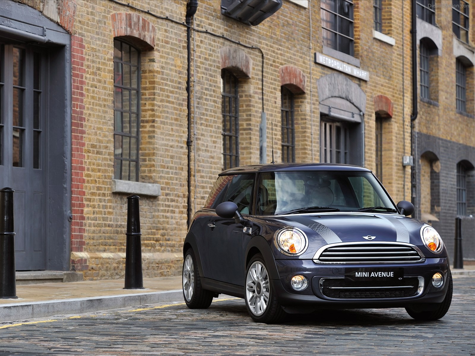 MINI Avenue 2012
