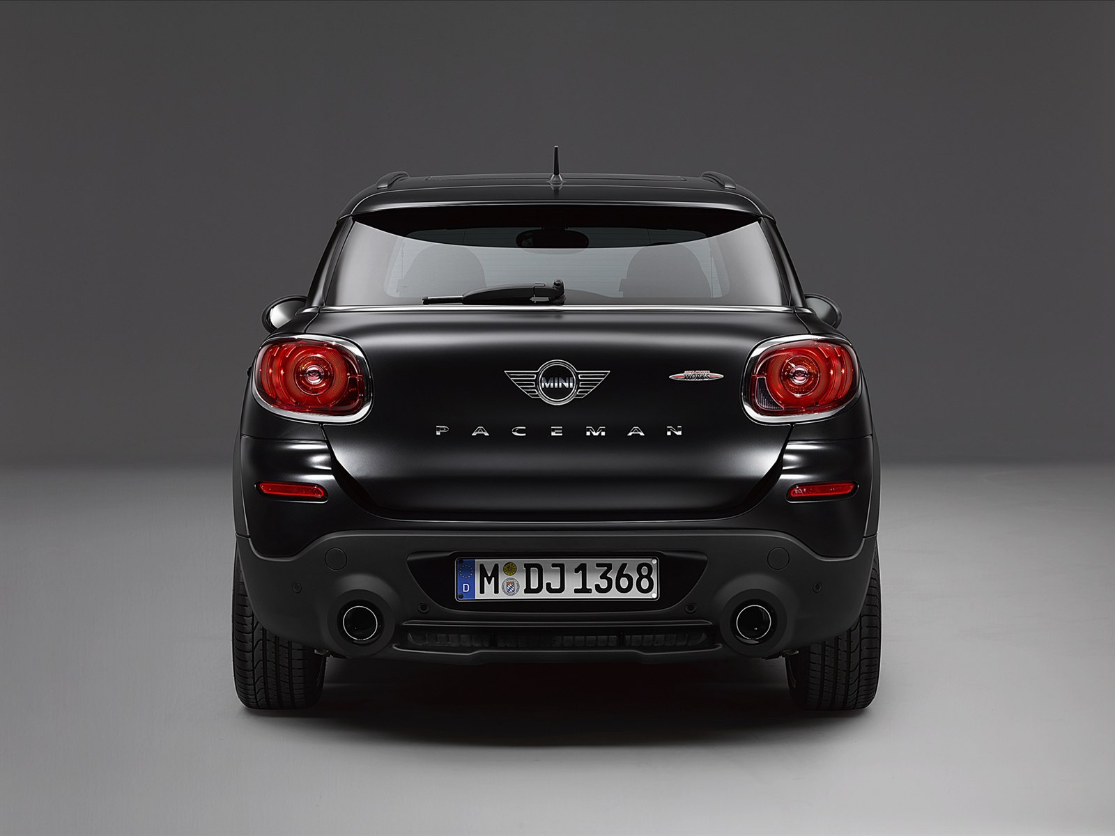 MINI Frozen Black Metallic 2014