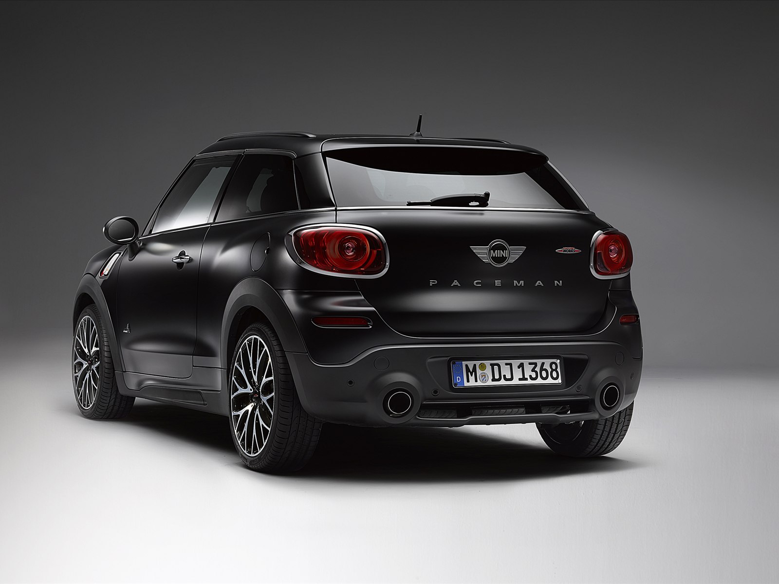 MINI Frozen Black Metallic 2014