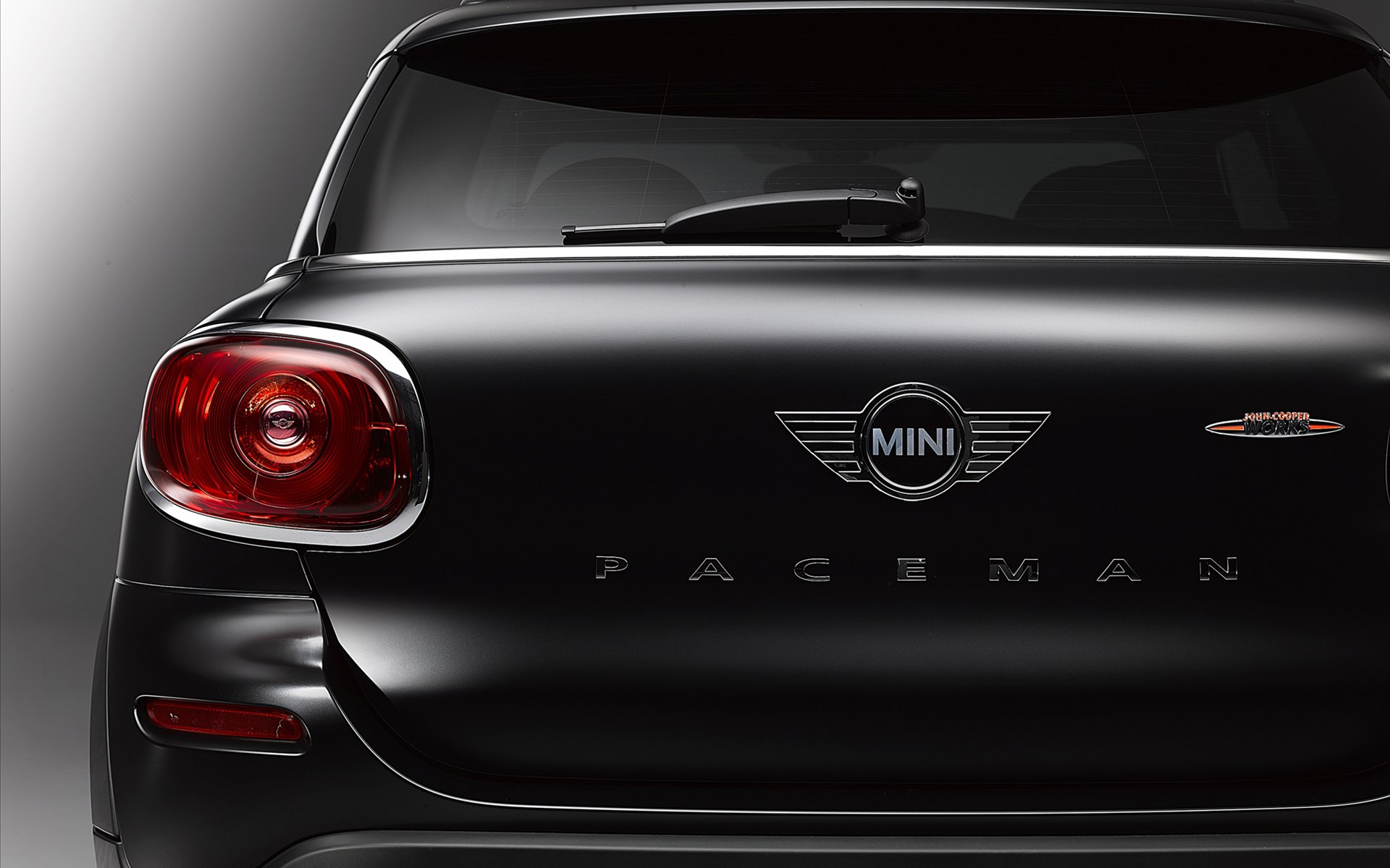 MINI Frozen Black Metallic 2014