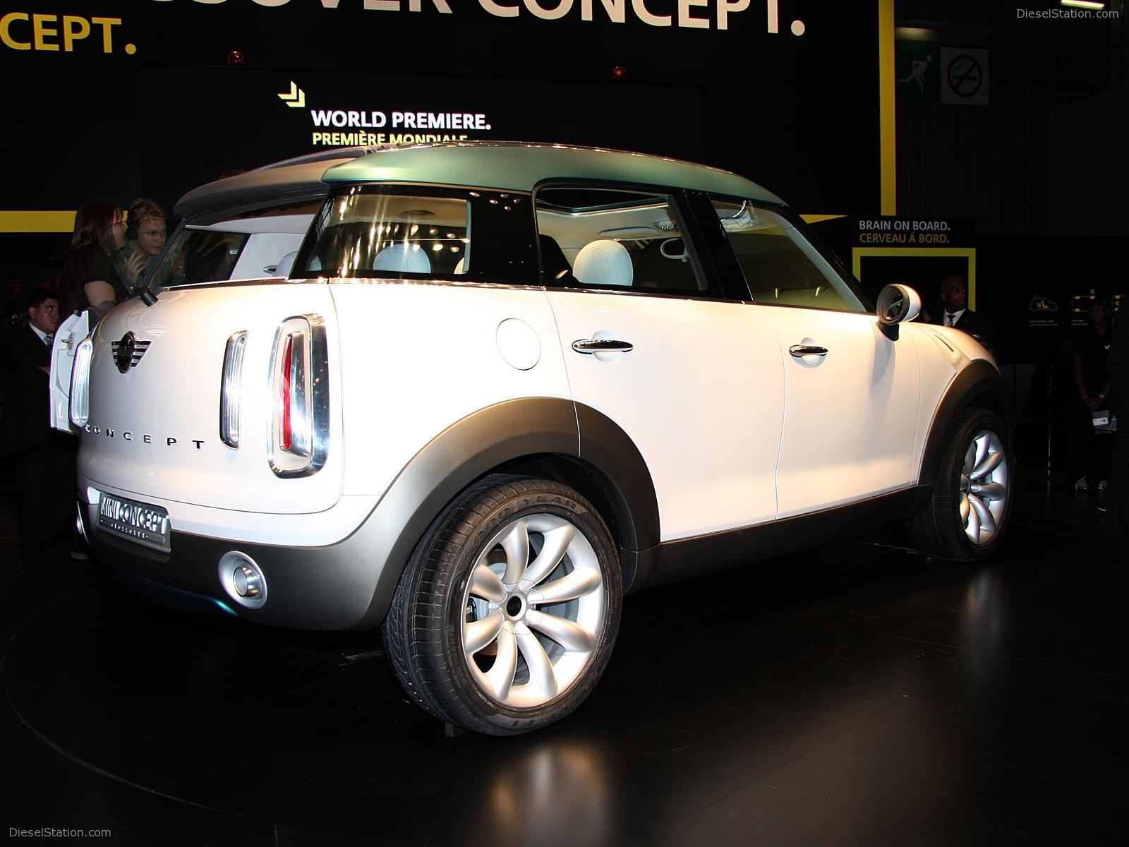 Mini Crossover Concept Car 2009