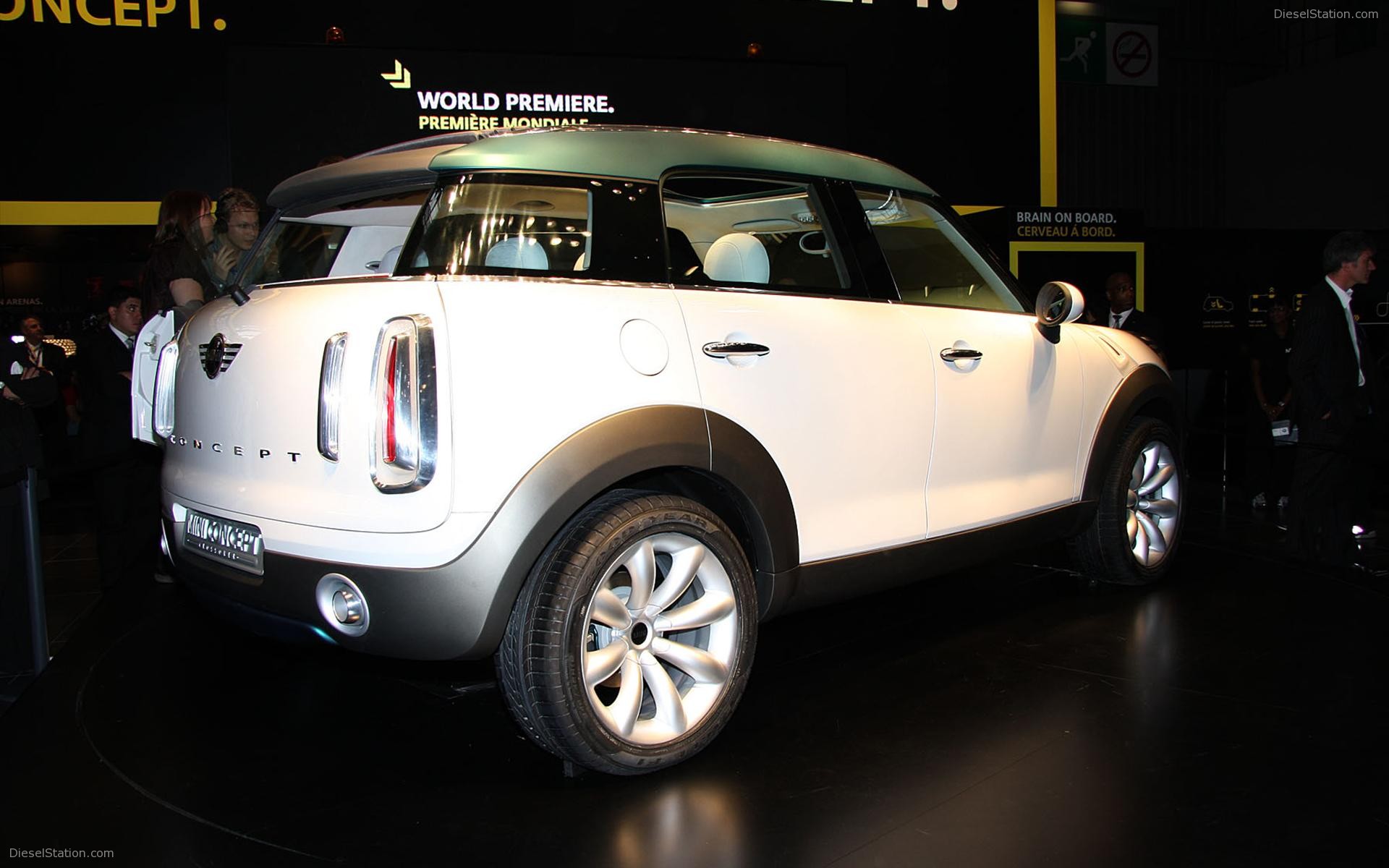 Mini Crossover Concept Car 2009