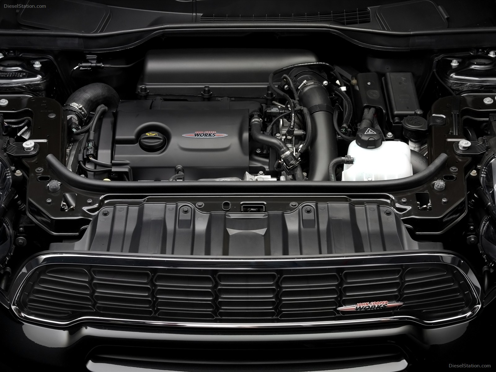 MINI John Cooper Works Countryman 2013