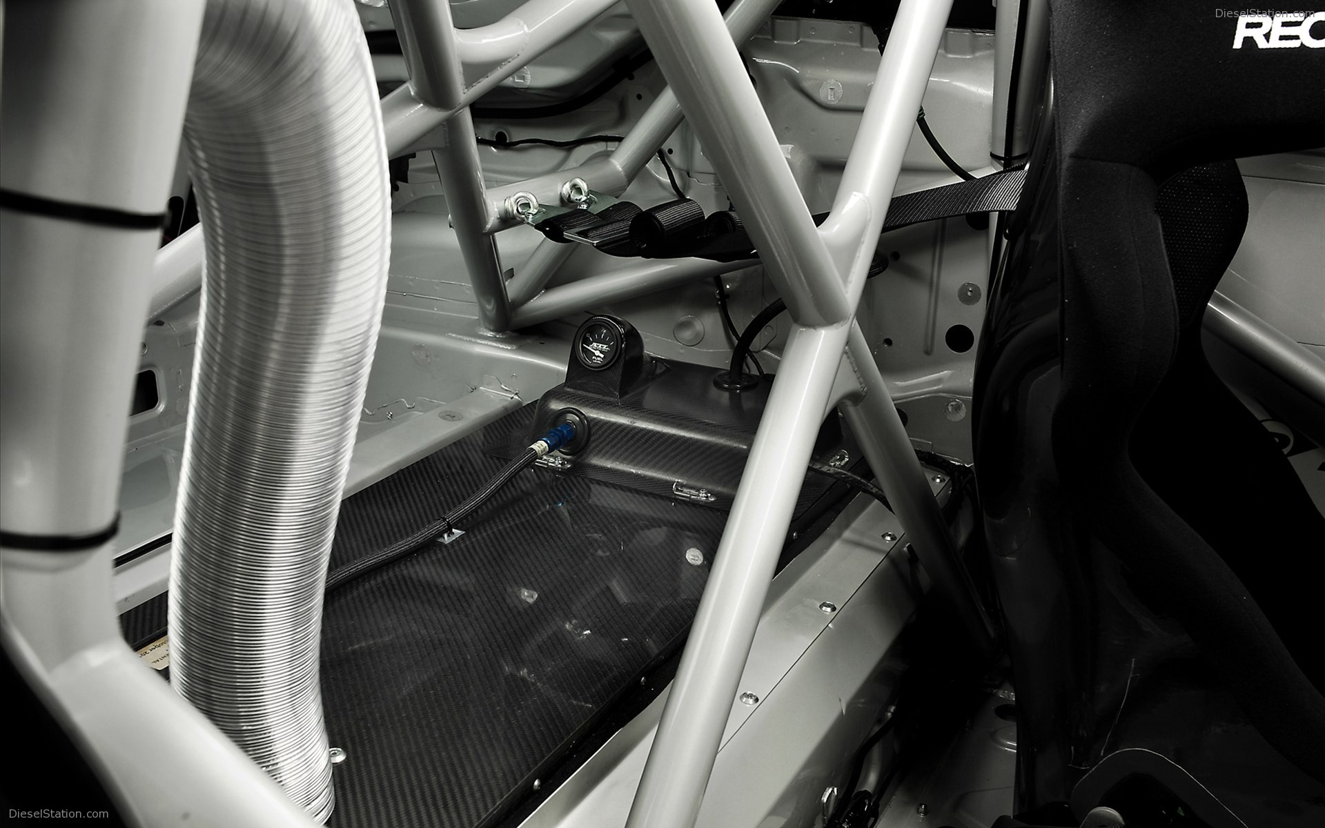 Mini John Cooper Works Coupe Endurance 2011 Mini John Cooper Works Coupe Endurance 2011