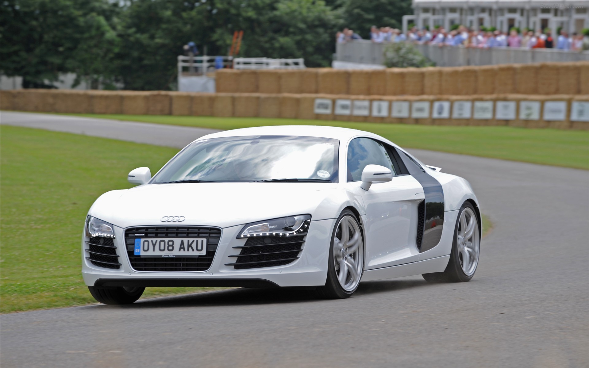 Goodwood Gathers New Cars