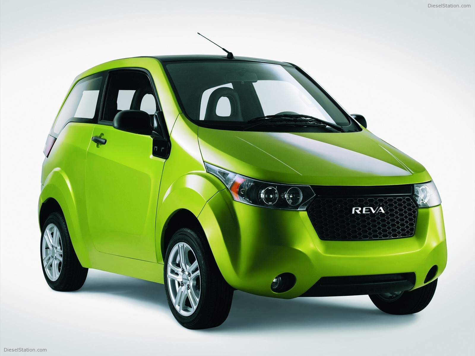 Reva Introduces New EV's at Frankfurt