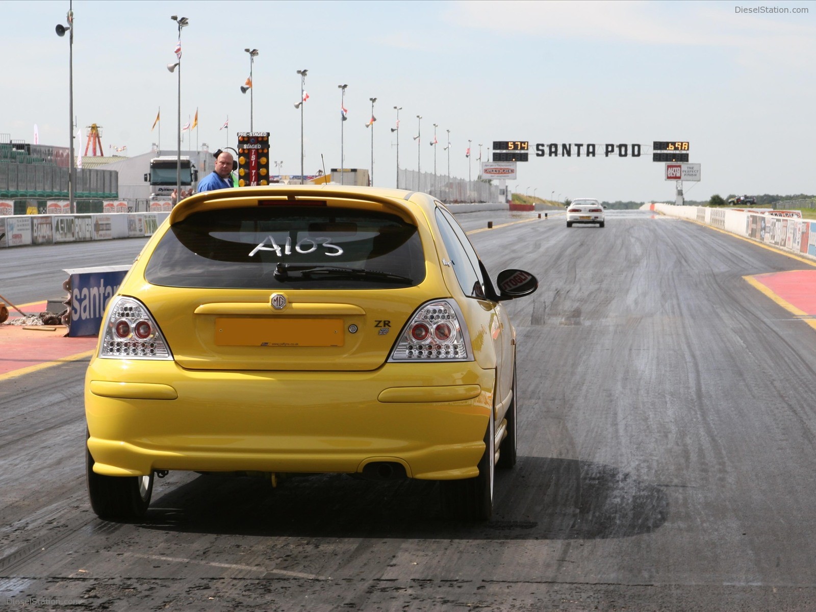 Santa Pod - Drag Racing Venue for General Public Santa Pod - Drag Racing Venue for General Public