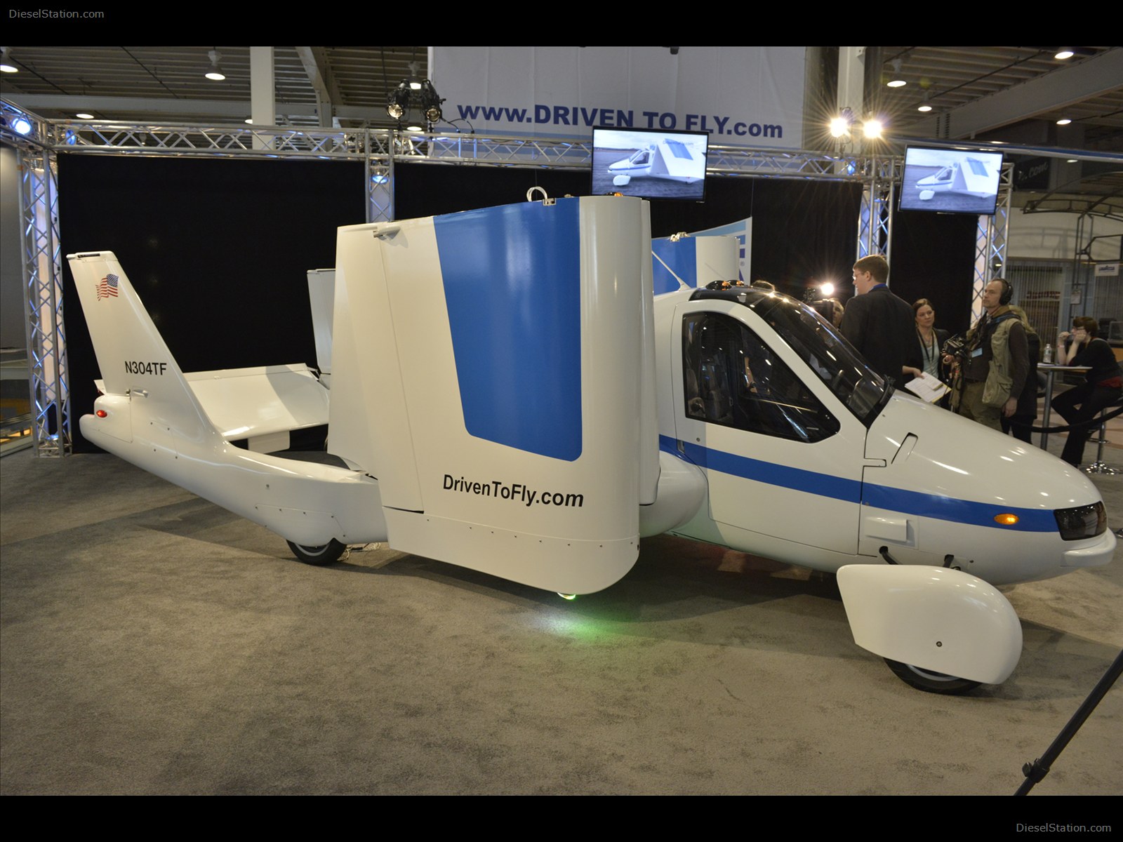 Terrafugia Transition Flying Car