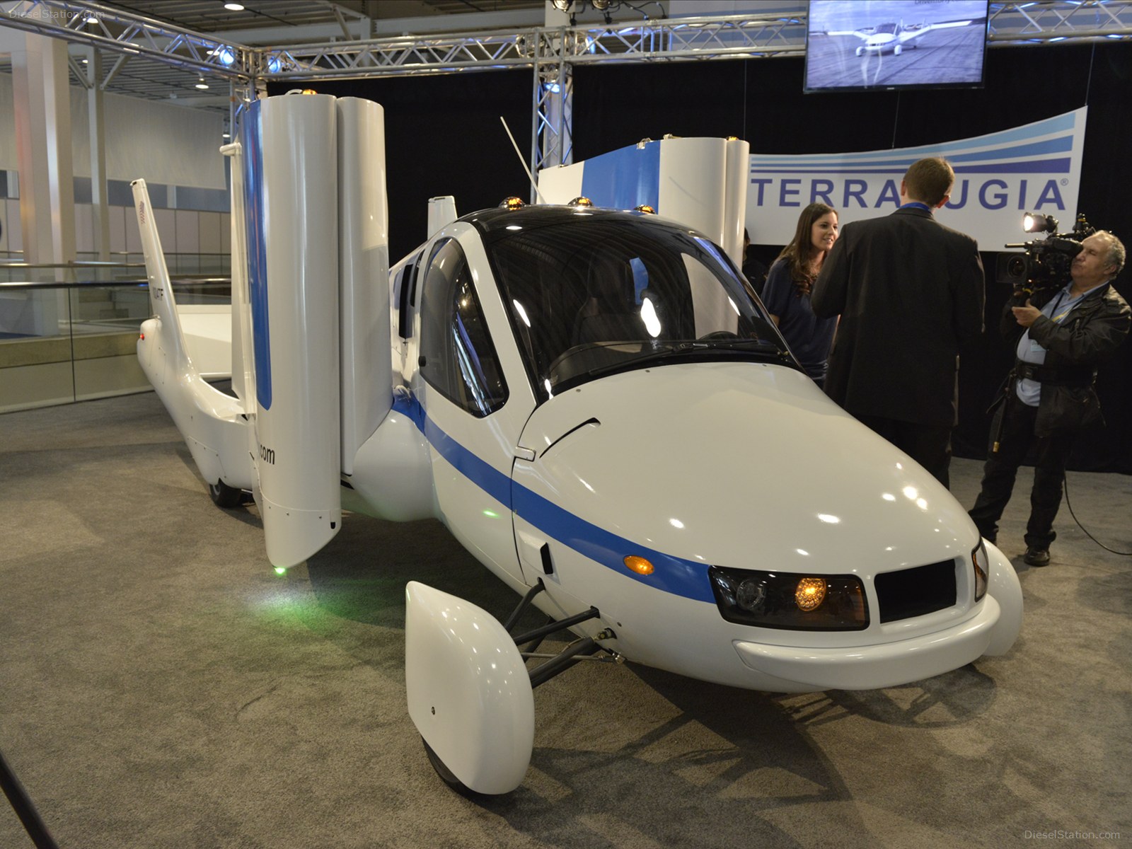 Terrafugia Transition Flying Car