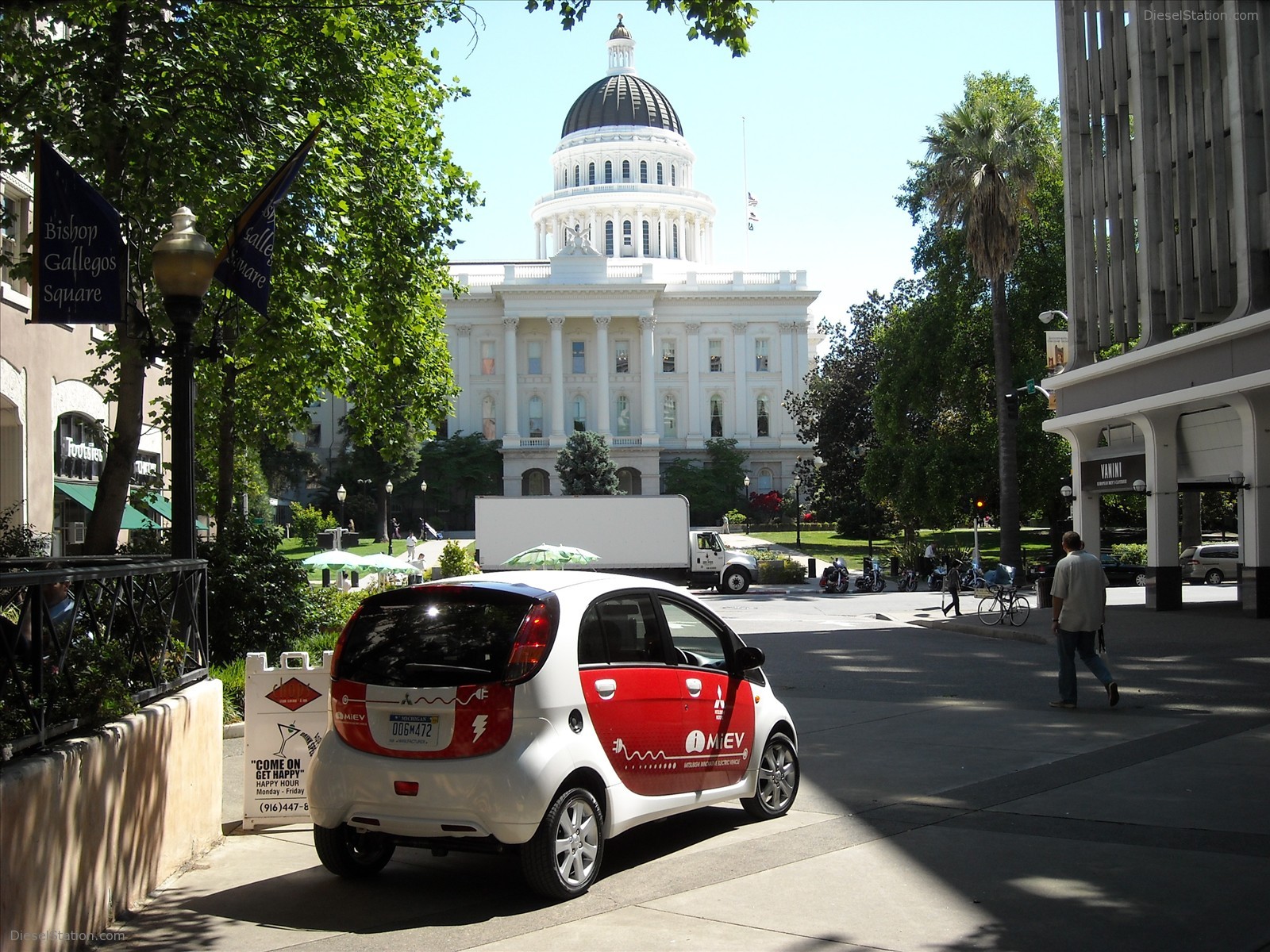 ELECTRIC i MiEV