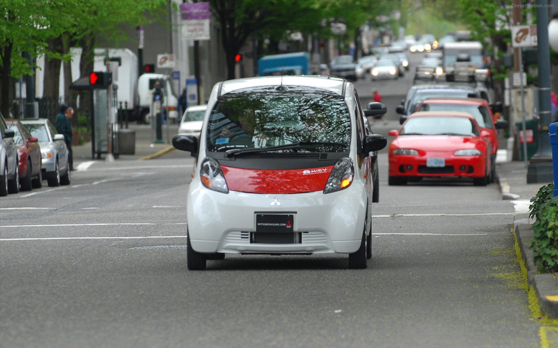 ELECTRIC i MiEV