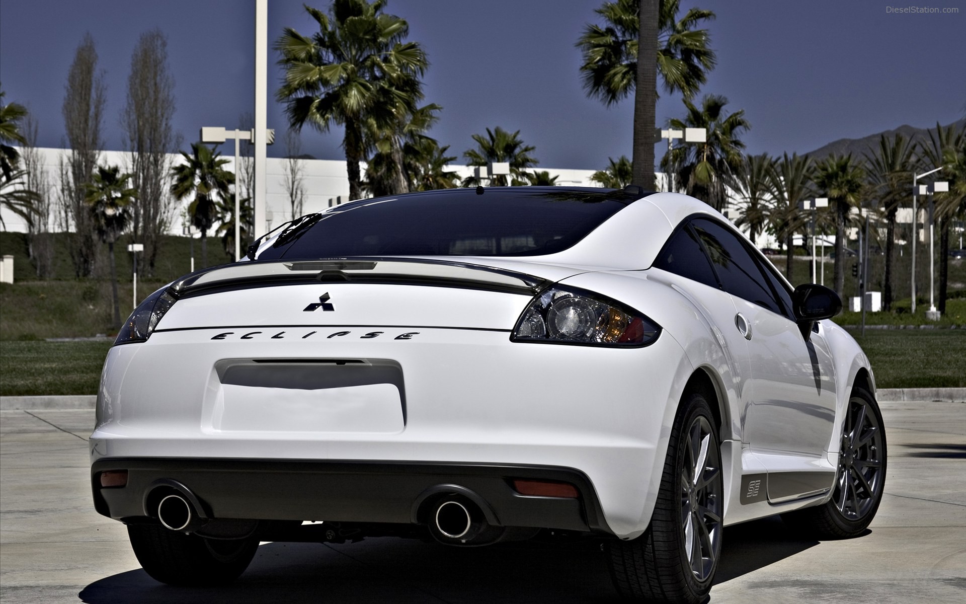 Mitsubishi Eclipse SE 2012