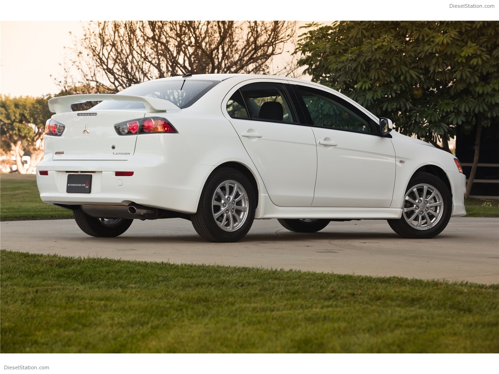 MItsubishi Lancer ES 2011