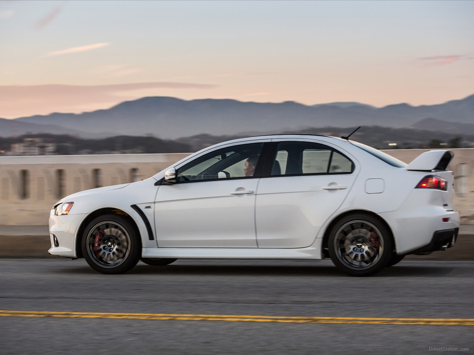 Mitsubishi Lancer Evolution Final Edition 2015 Mitsubishi Lancer Evolution Final Edition 2015