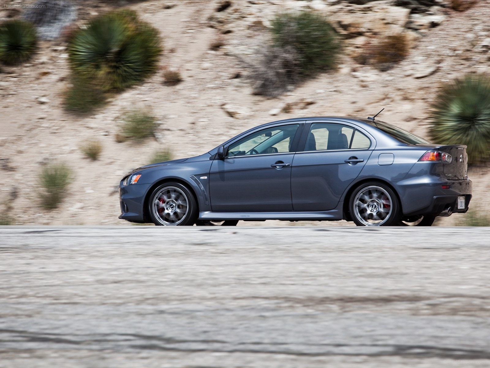 Mitsubishi Lancer Evolution MR Touring 2013 Mitsubishi Lancer Evolution MR Touring 2013