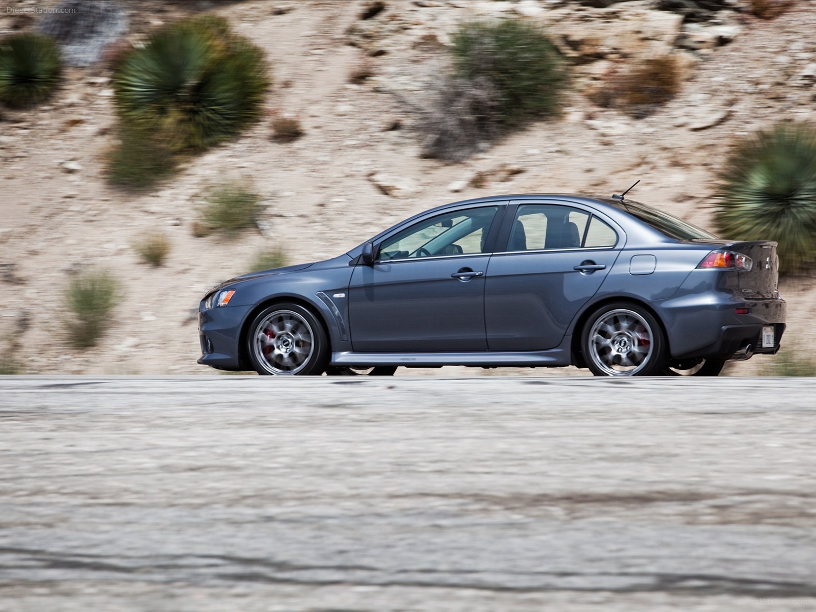 Mitsubishi Lancer Evolution MR Touring 2013