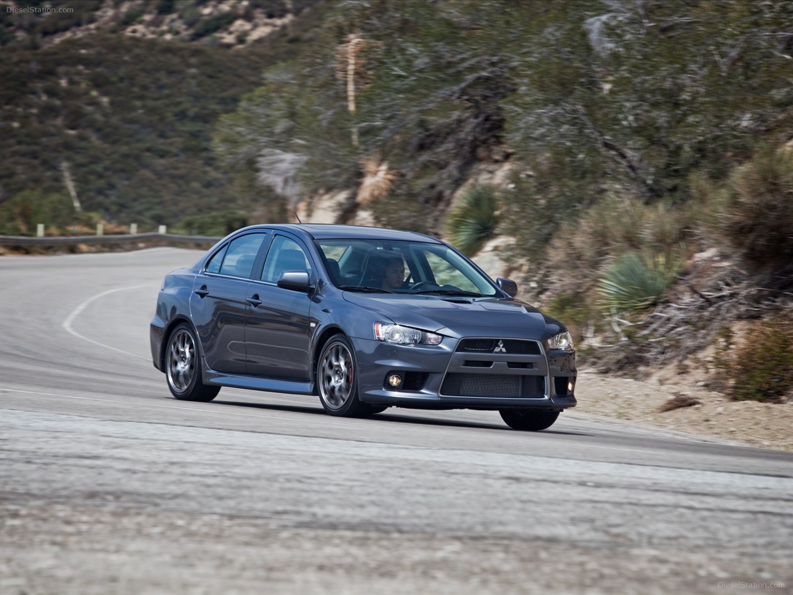 Mitsubishi Lancer Evolution MR Touring 2013 Mitsubishi Lancer Evolution MR Touring 2013
