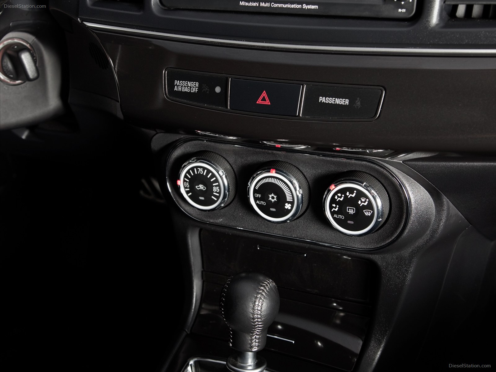 Mitsubishi Lancer Evolution MR Touring 2013 Mitsubishi Lancer Evolution MR Touring 2013
