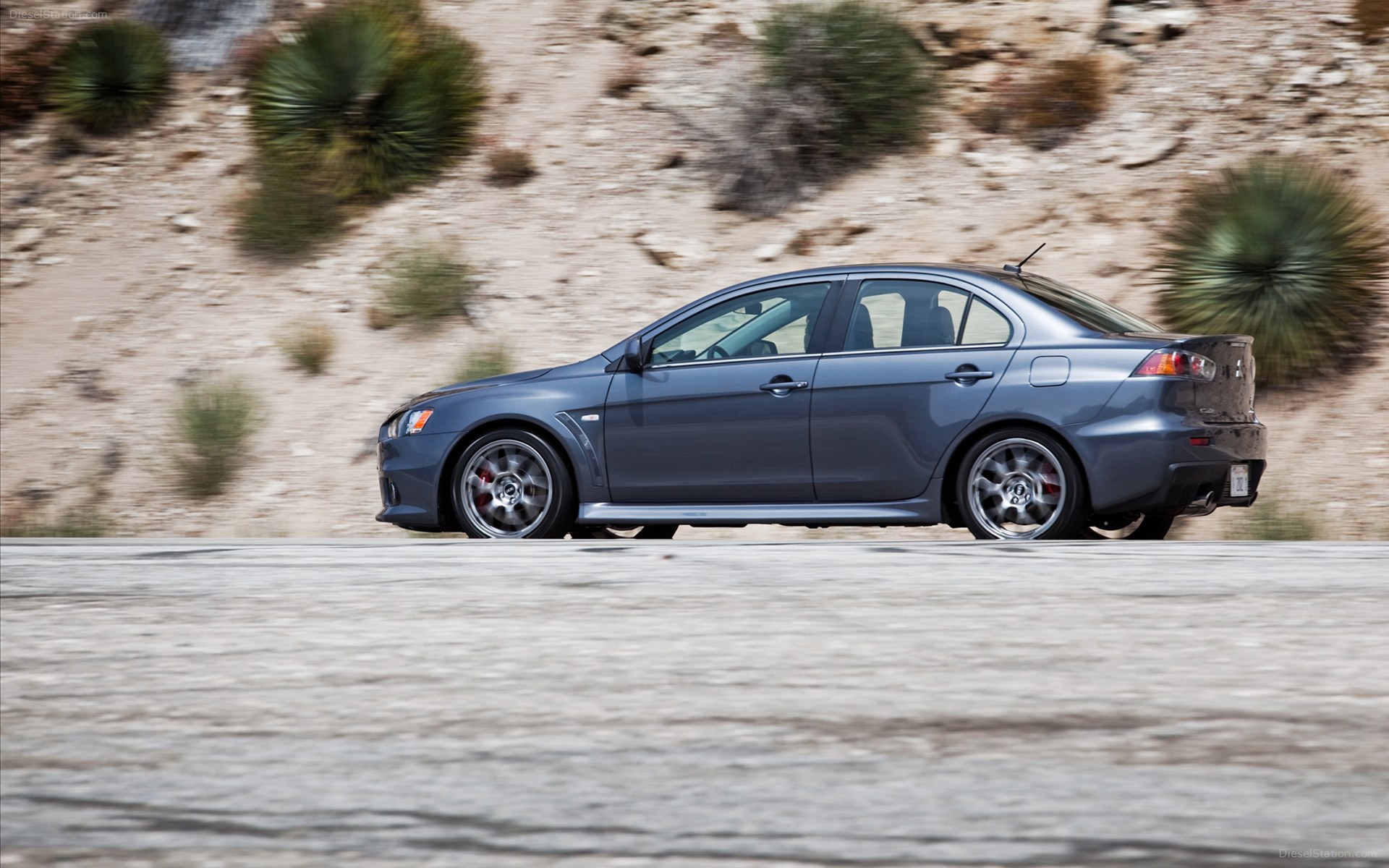 Mitsubishi Lancer Evolution MR Touring 2013