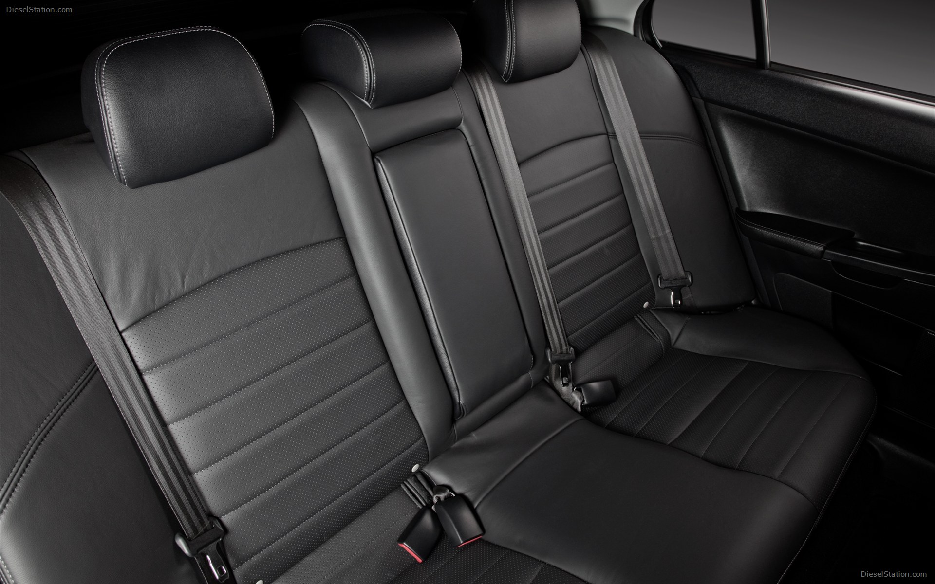 Mitsubishi Lancer Evolution MR Touring 2013