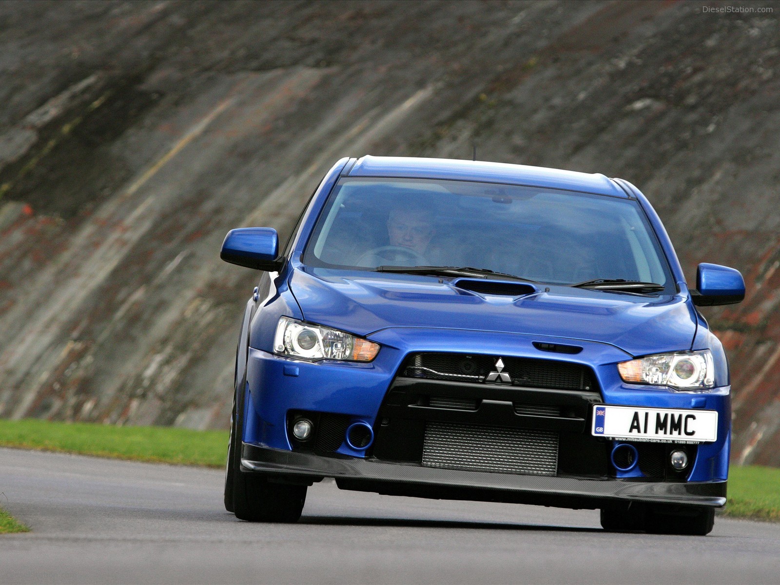 Mitsubishi Lancer Evolution X FQ-400