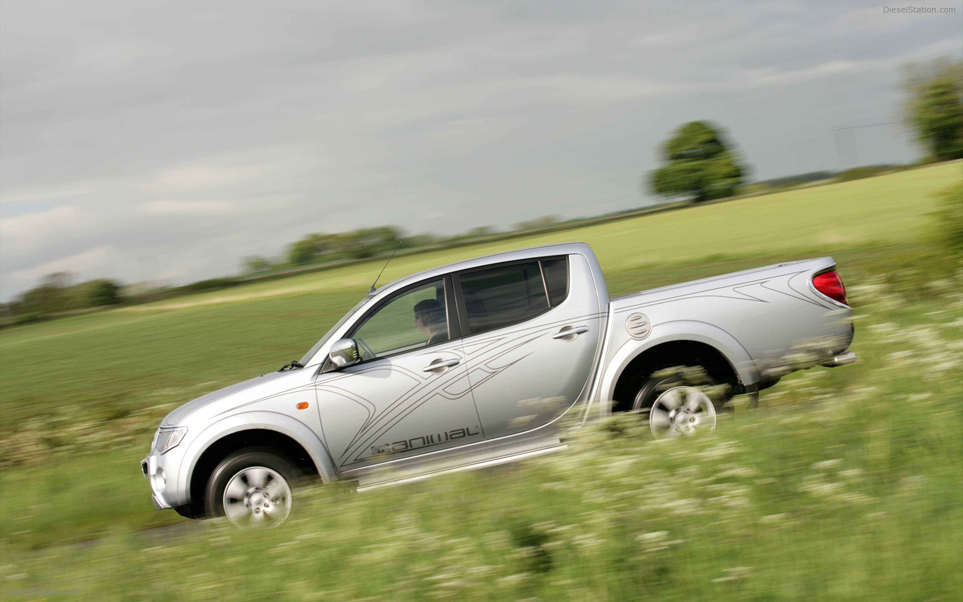 Mitsubishi New L200 Long Bed