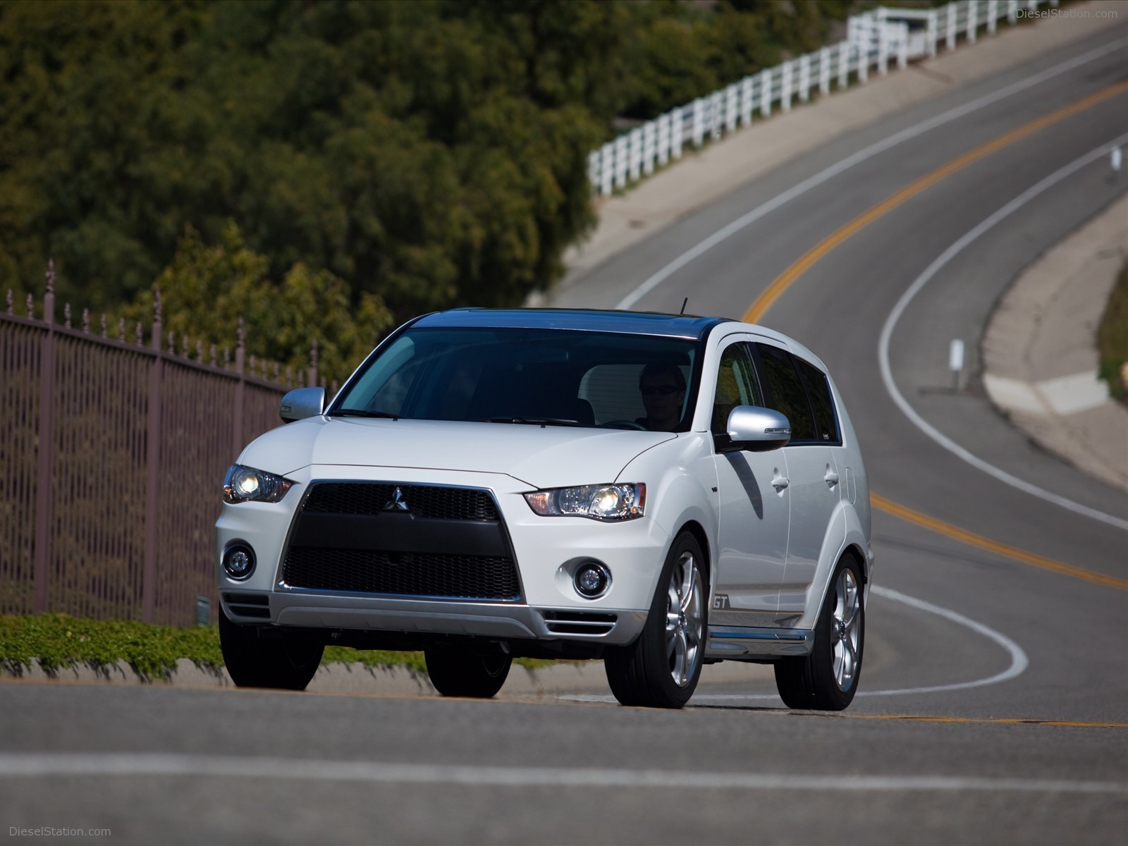 Mitsubishi Outlander GT Prototype