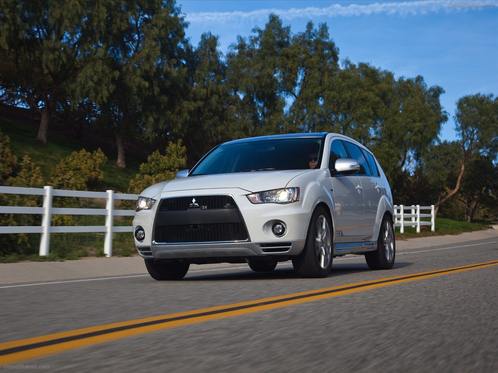 Mitsubishi Outlander GT Prototype
