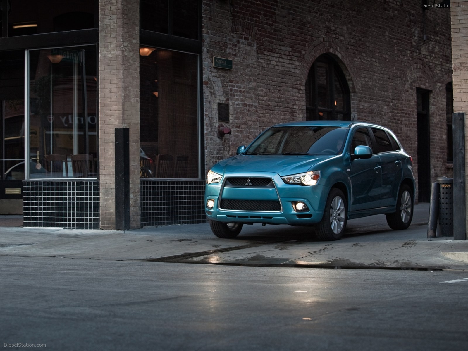 Mitsubishi Outlander Sport 2011