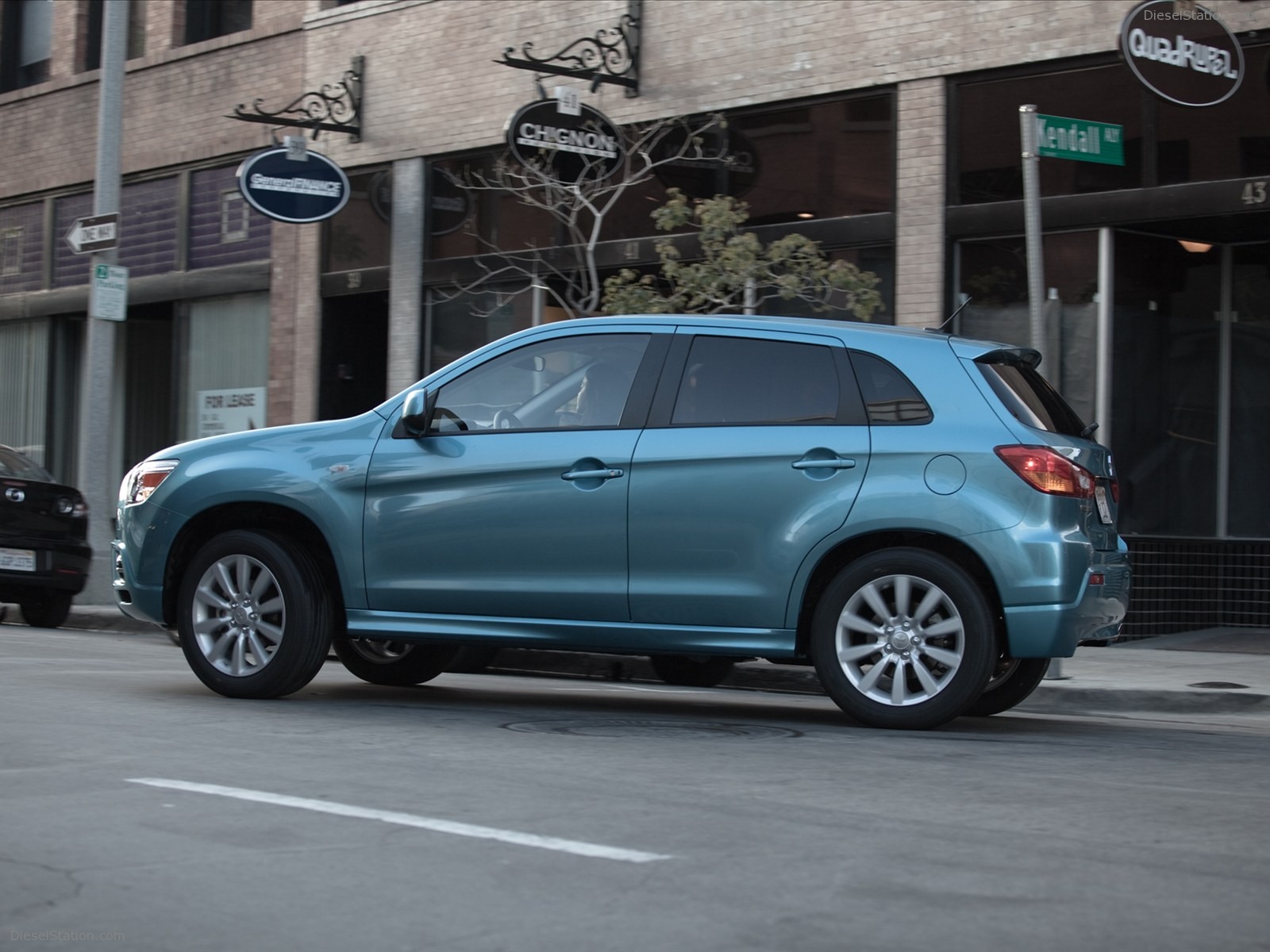 Mitsubishi Outlander Sport 2011