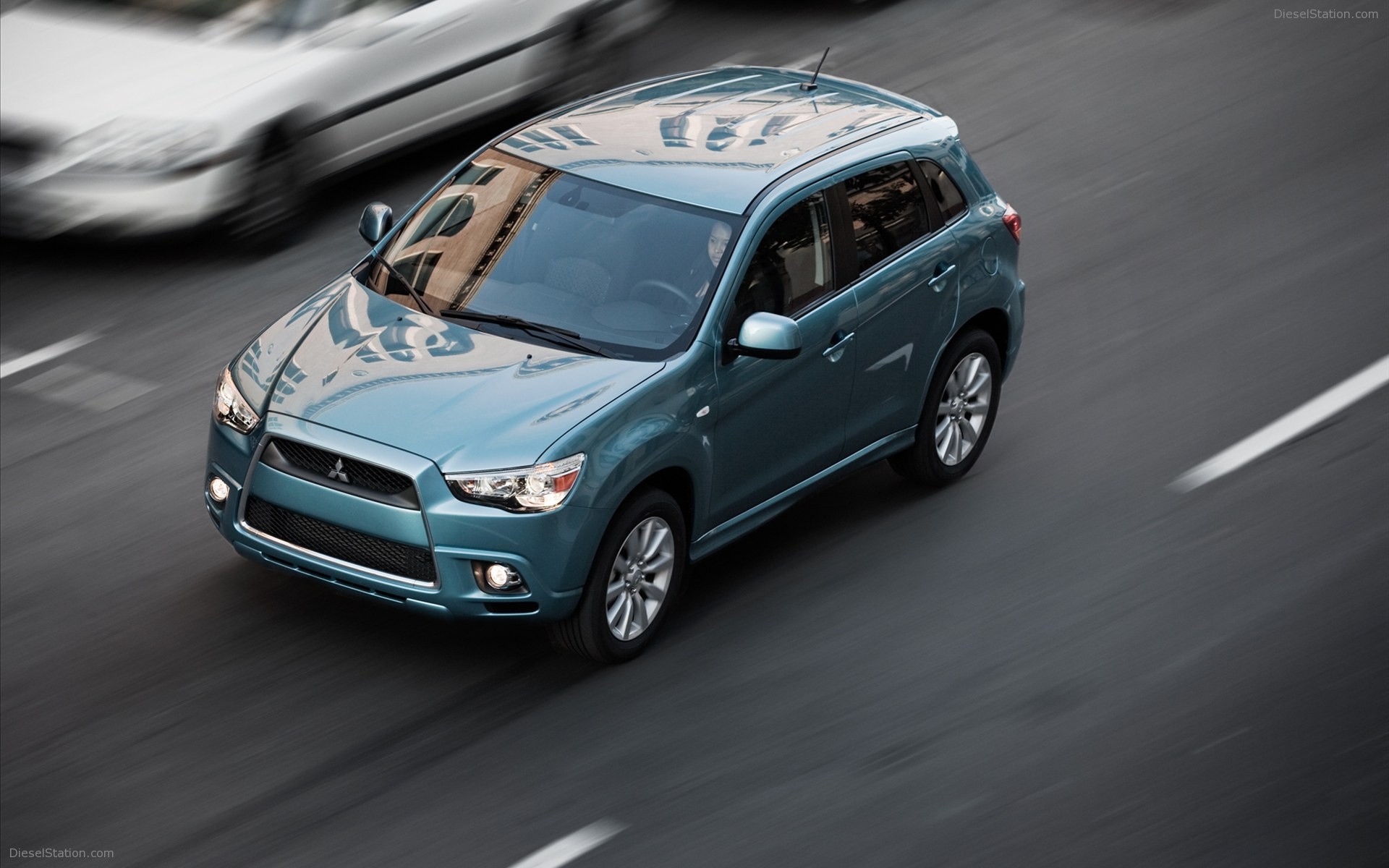 Mitsubishi Outlander Sport 2011