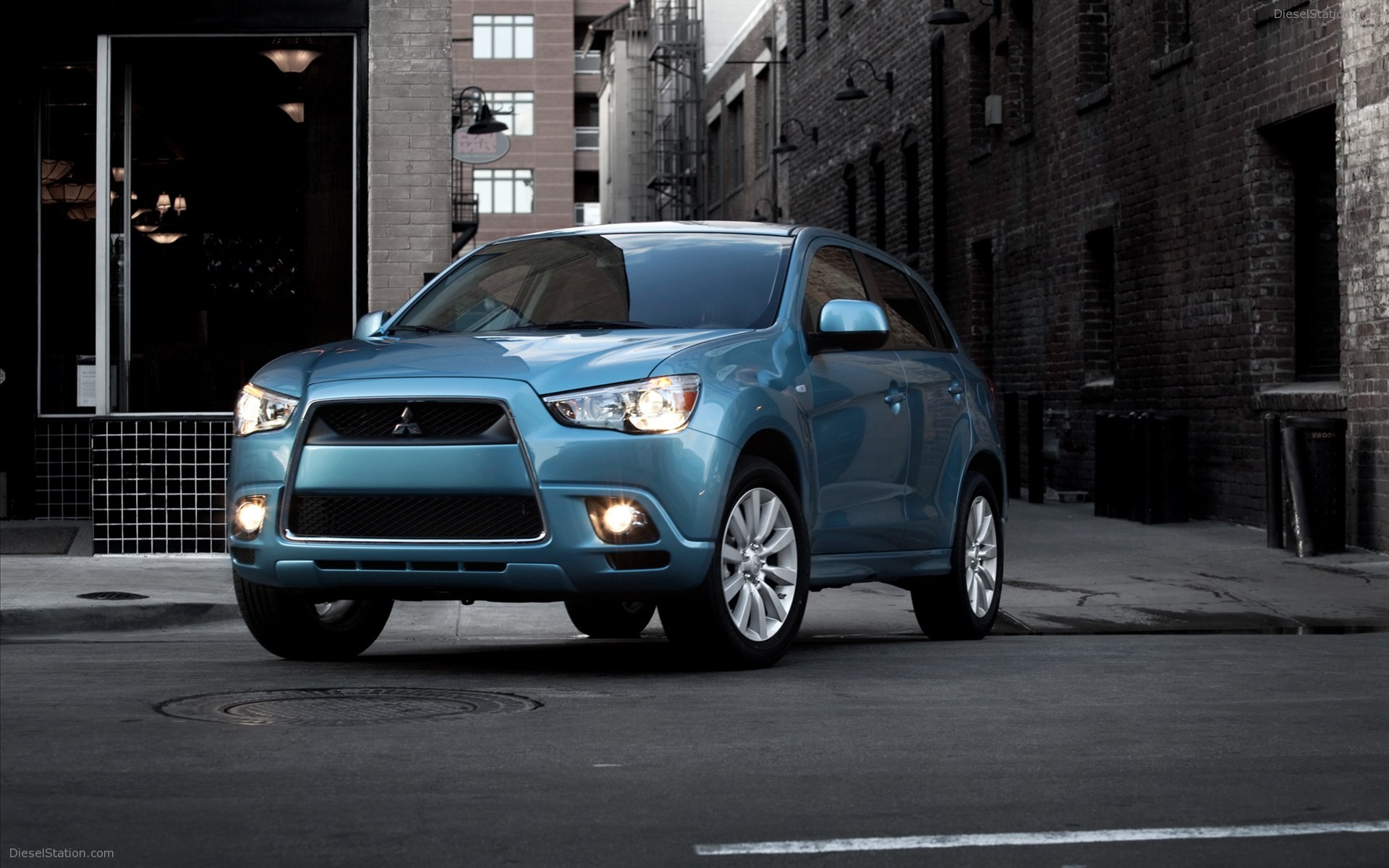 Mitsubishi Outlander Sport 2011