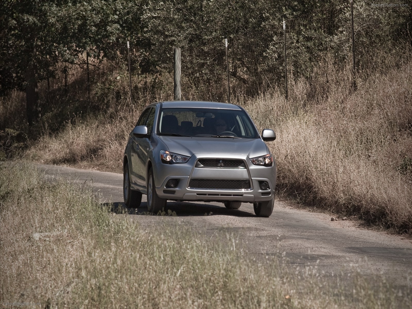 Mitsubishi Outlander Sport 2012