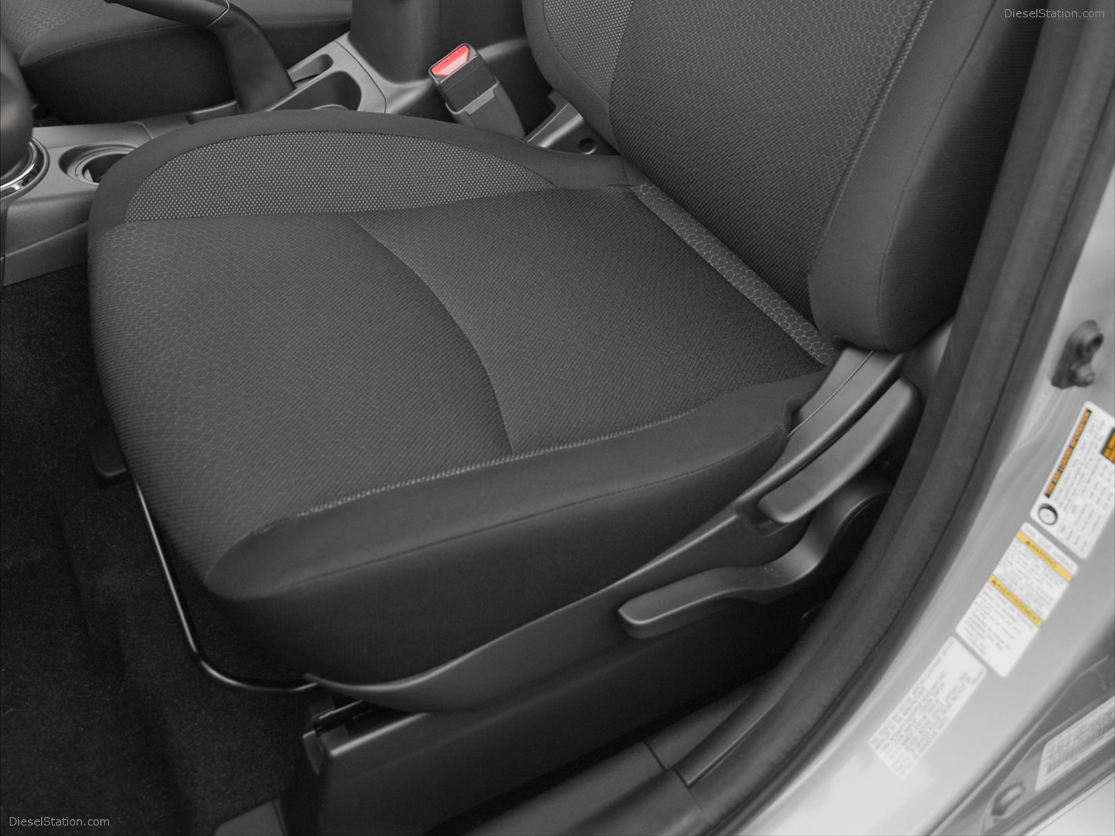 Mitsubishi Outlander Sport 2012
