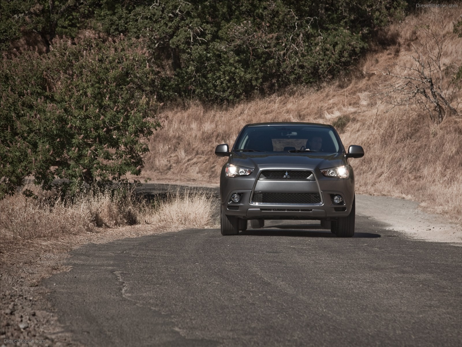 Mitsubishi Outlander Sport 2012