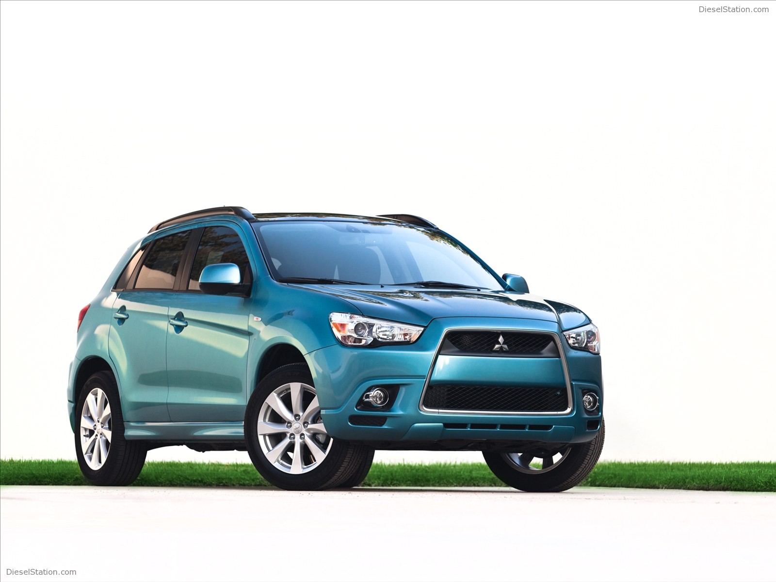 Mitsubishi Outlander Sport 2012