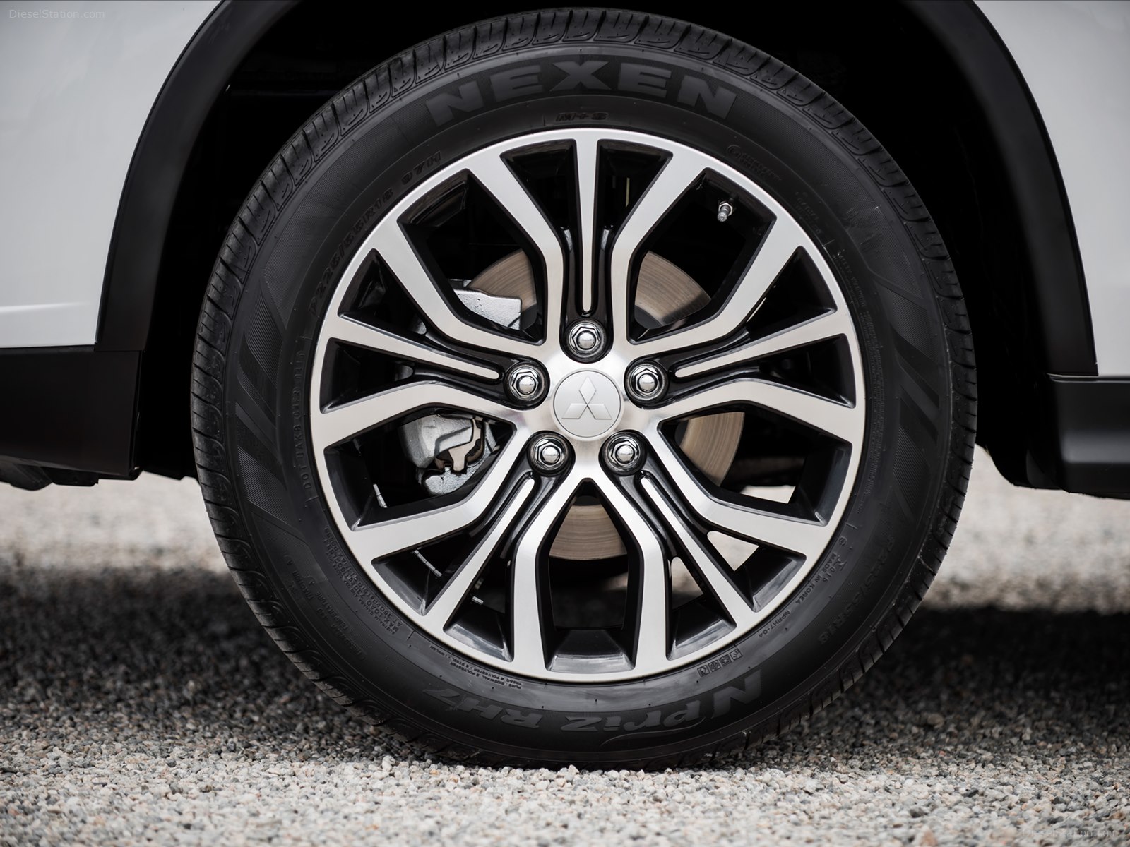 Mitsubishi Outlander Sport 2016