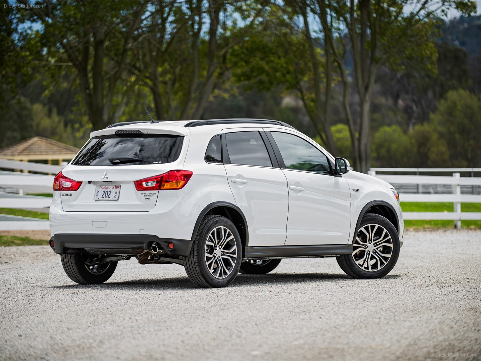 Mitsubishi Outlander Sport 2016