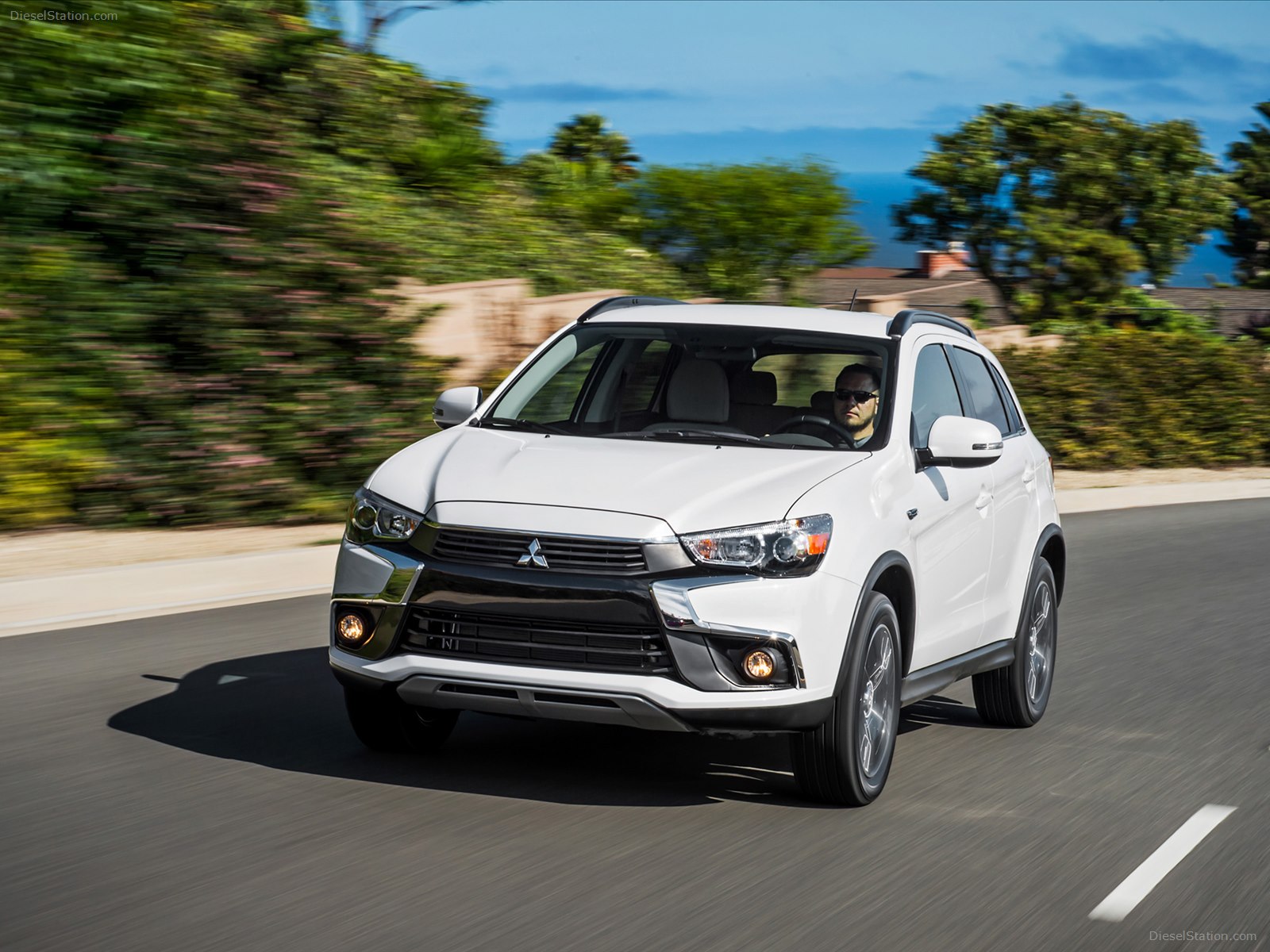 Mitsubishi Outlander Sport 2016