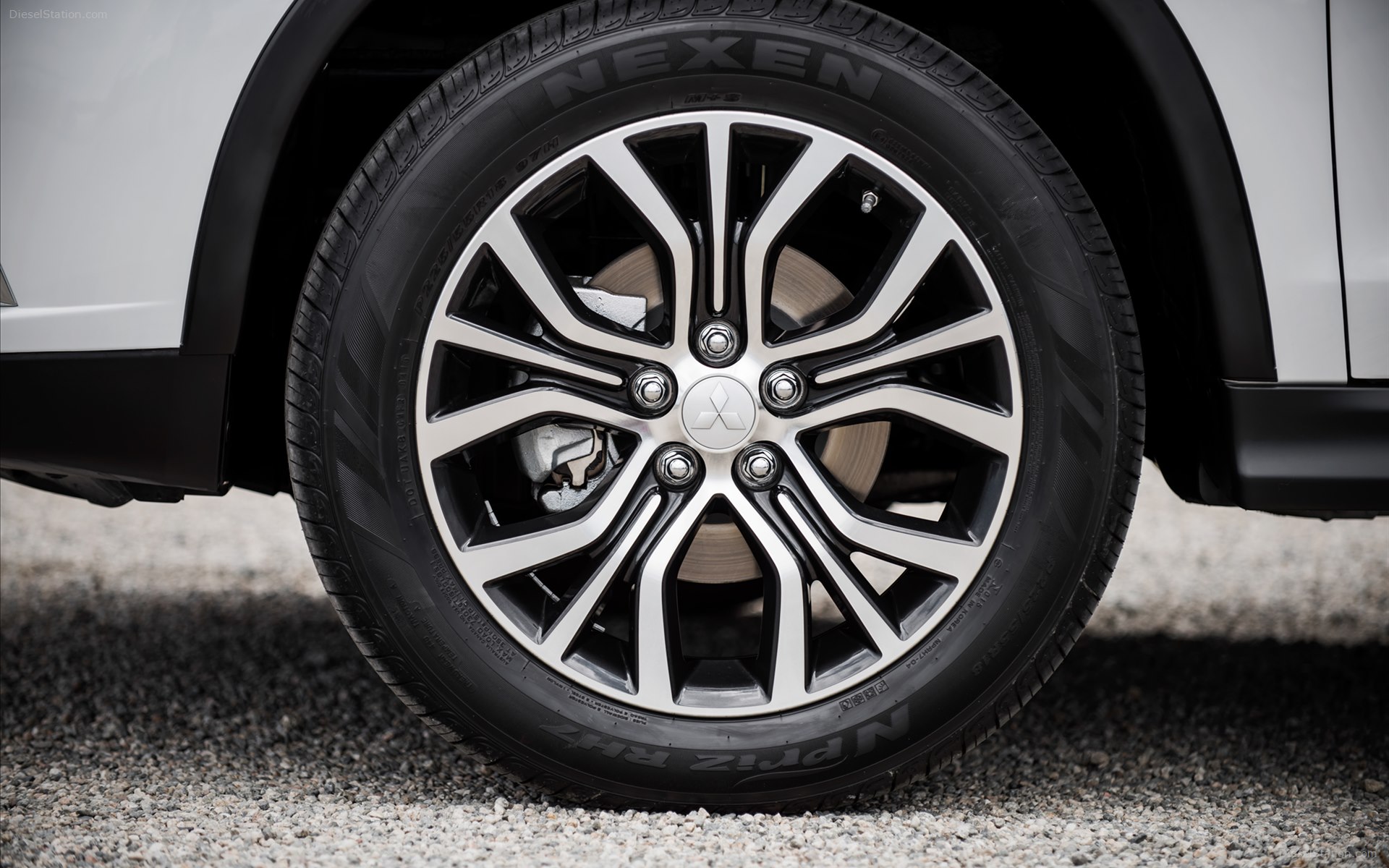 Mitsubishi Outlander Sport 2016