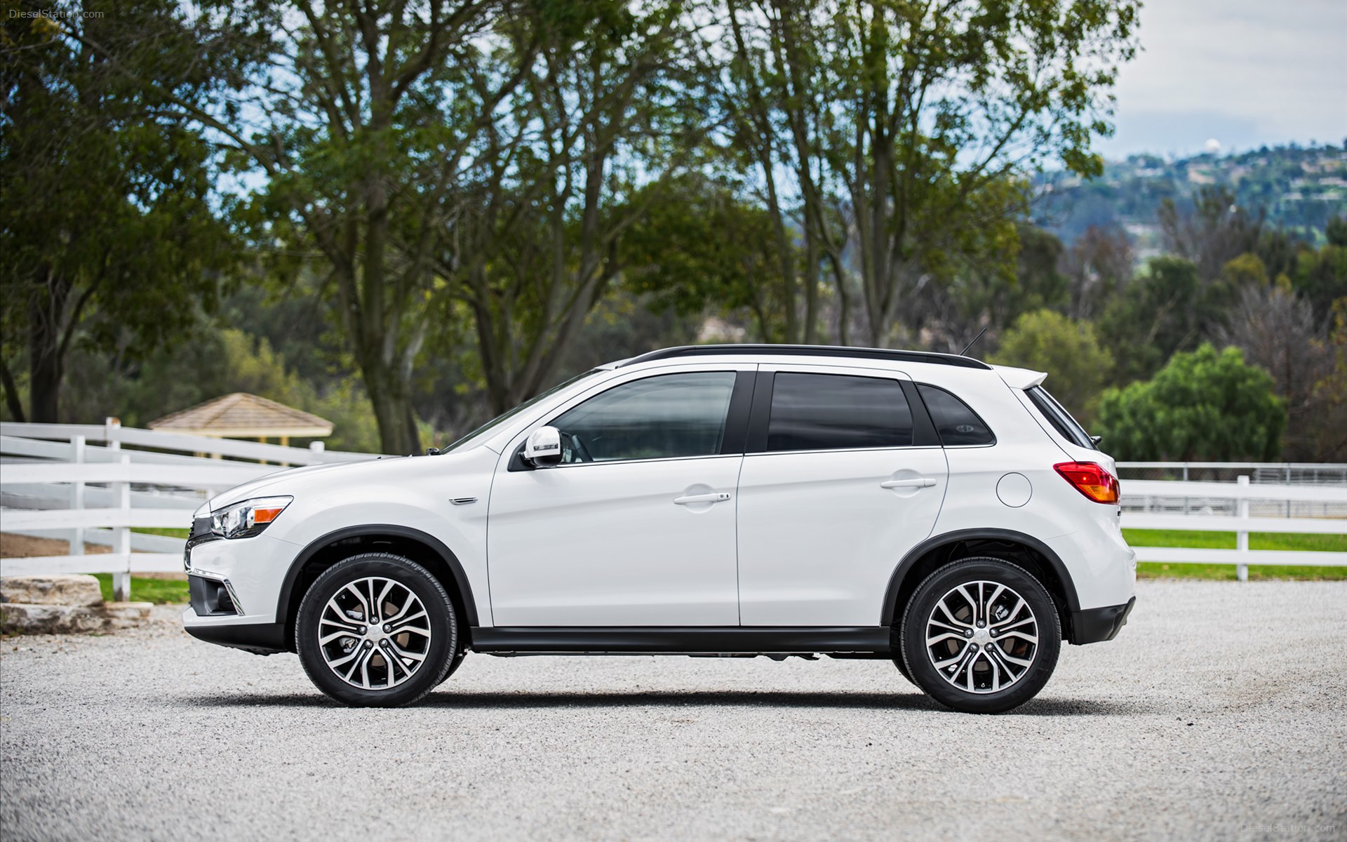 Mitsubishi Outlander Sport 2016