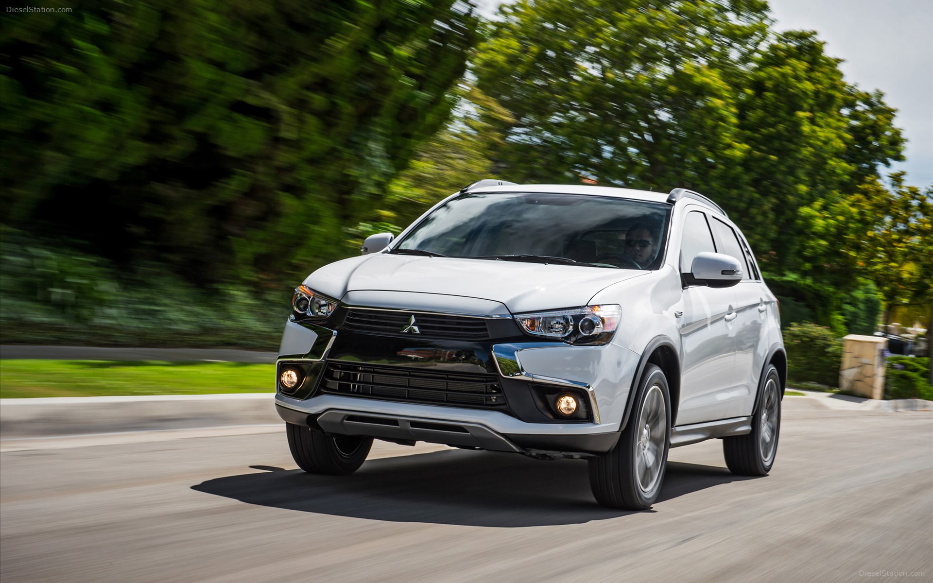 Mitsubishi Outlander Sport 2016
